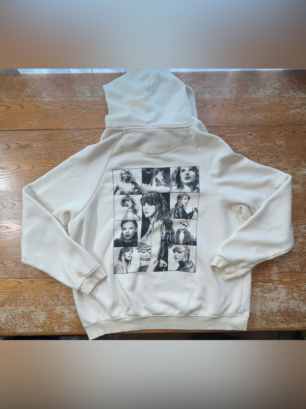 Taylor Swift The Eras Tour Hoodie Official Merch Pullover Sweatshirt Size Large